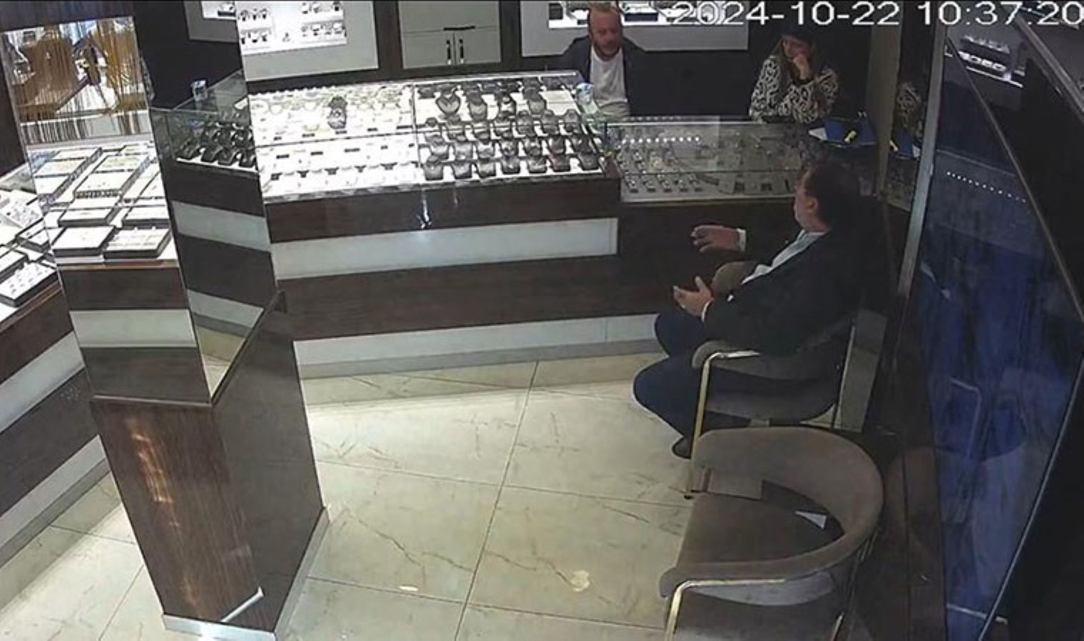 İstanbul Eyüpsultan’da vahşet: Kuyumcu, borcunu almaya gelen müşterisini vurdu!