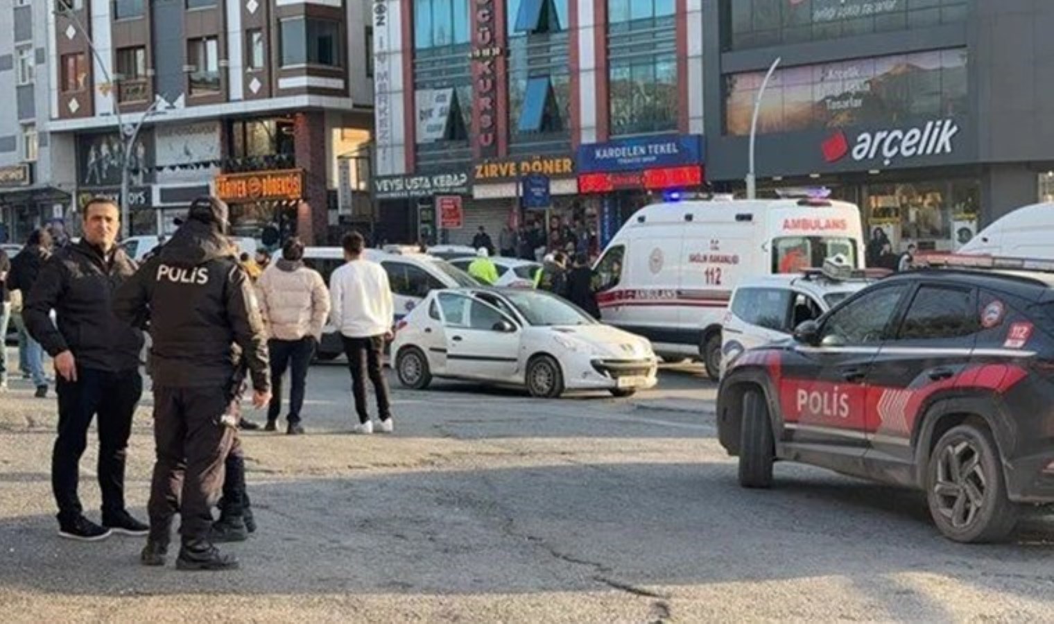 İstanbul Sultangazi’de korkunç olay! Polisin durdurduğu araçtan ‘kadın cesedi’ çıktı