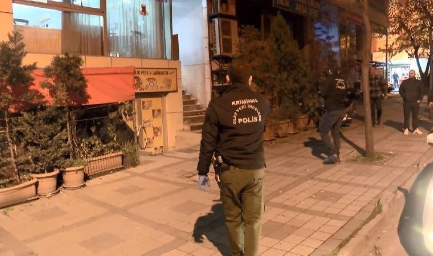 İstanbul’da kıraathanede silahlı saldırı: 1 kişi hayatını kaybetti!