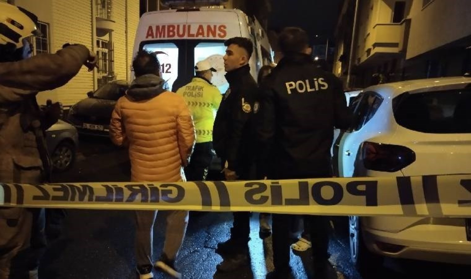 İstanbul’da korkutan patlama… Bina tahliye edildi!