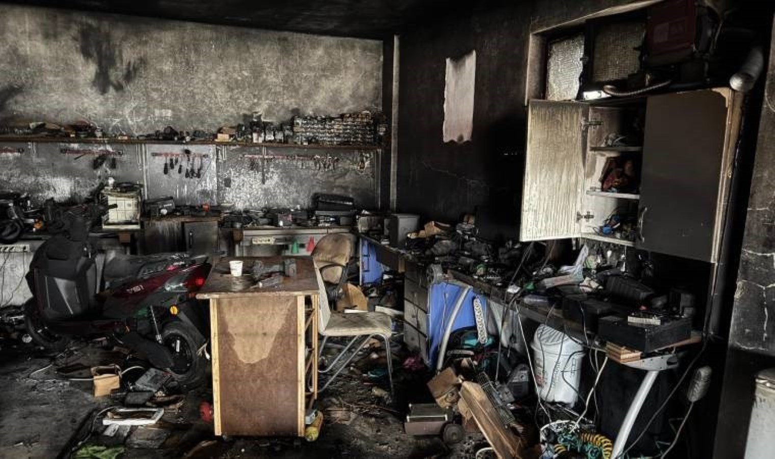 İşyeri yanan esnaf: ‘İçeride olsam ben de yanardım’