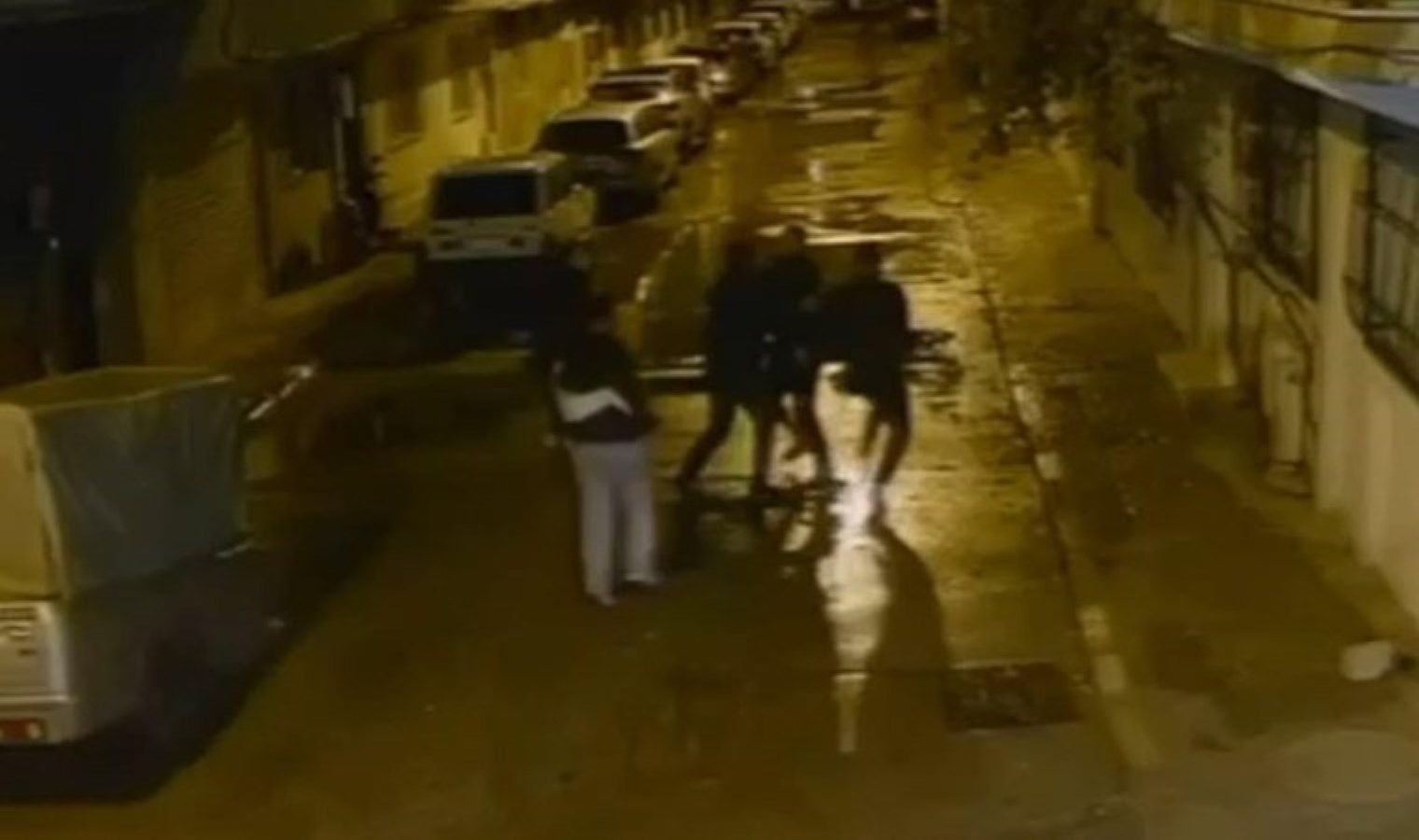 İzmir’de ‘kız arkadaşıma laf attı’ kavgası: 5 tutuklama