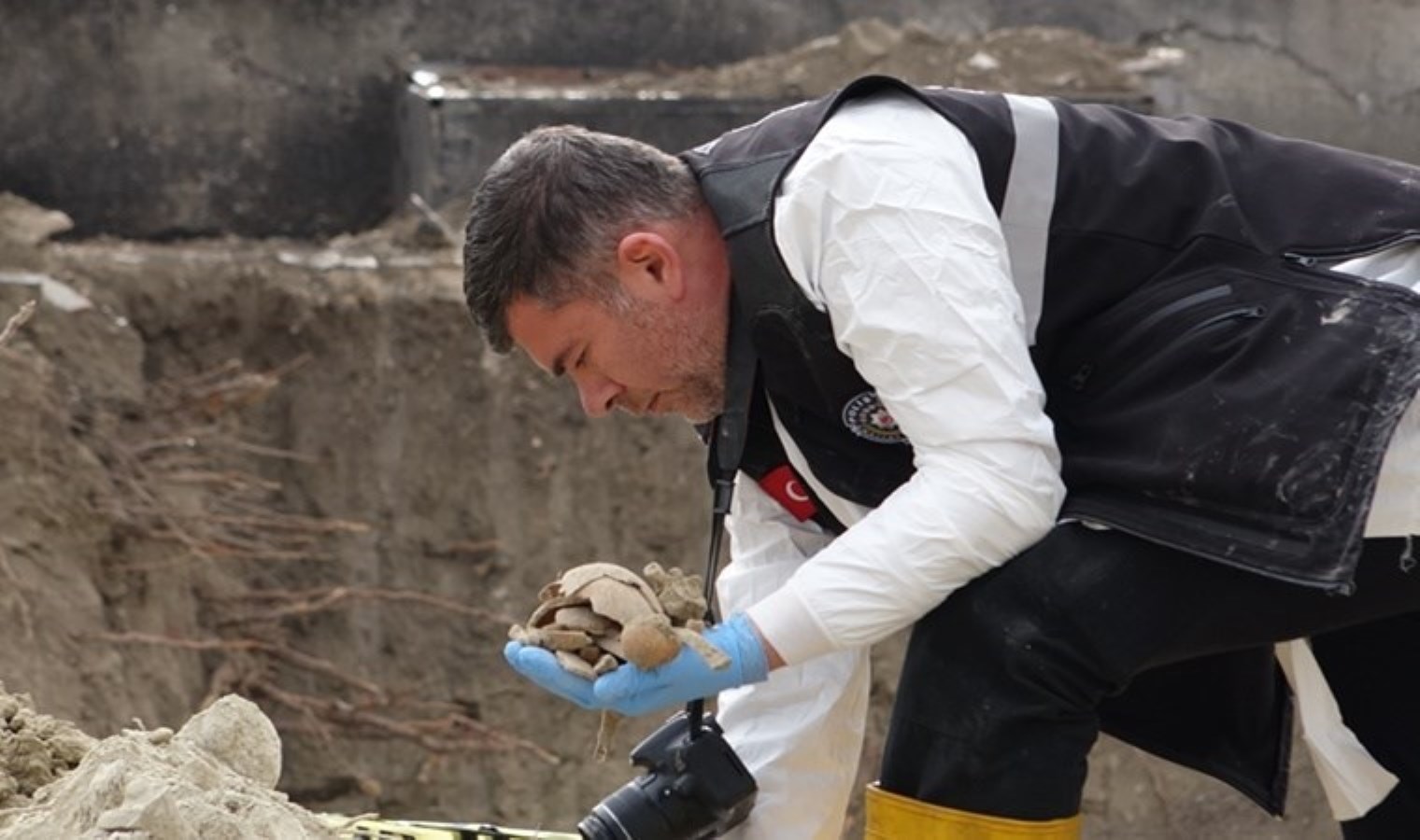 Kanalizasyon çalışmasında insan kemikleri!