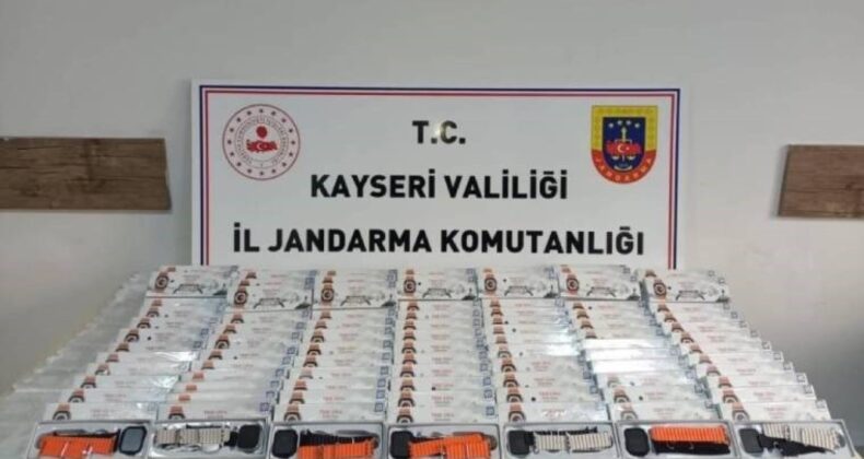 Kayseri’de 121 adet kaçak akıllı saat yakalandı