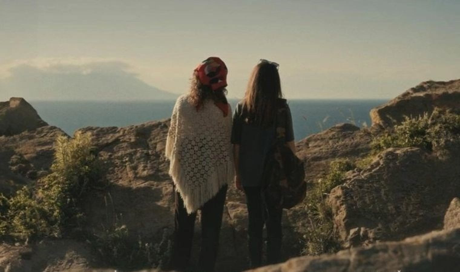 ‘Kelebeklerin Uyuduğu Yerdeyim’ filmine iki ödül