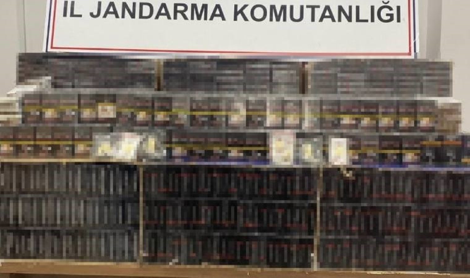 Kocaeli’nde kaçak sigara operasyonu: Gözaltılar var!