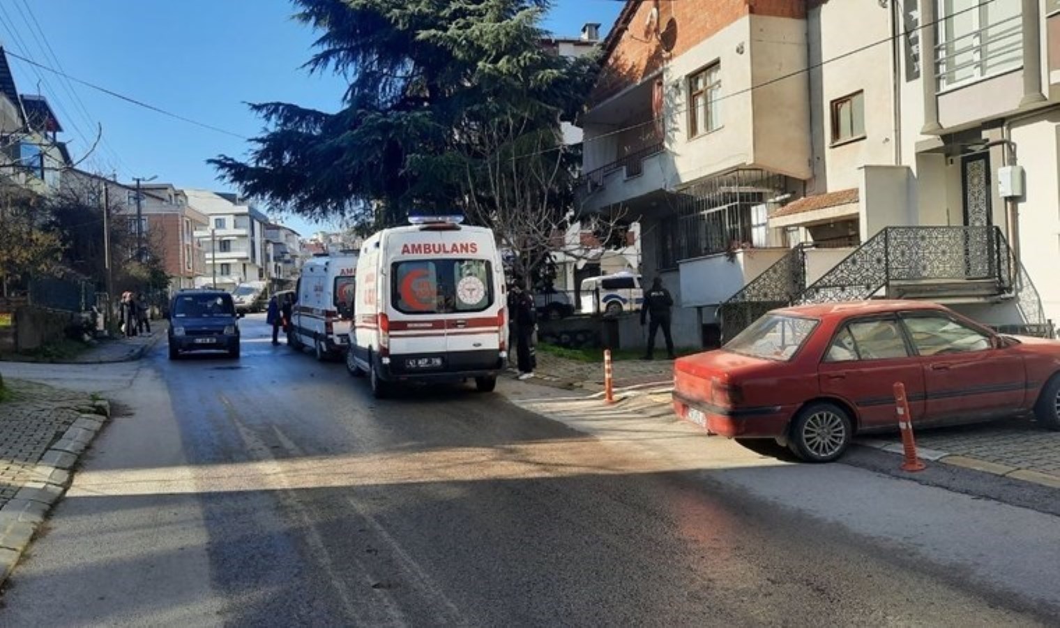 Kocaeli’nde sopalı ‘park’ kavgası: Yaralılar var!