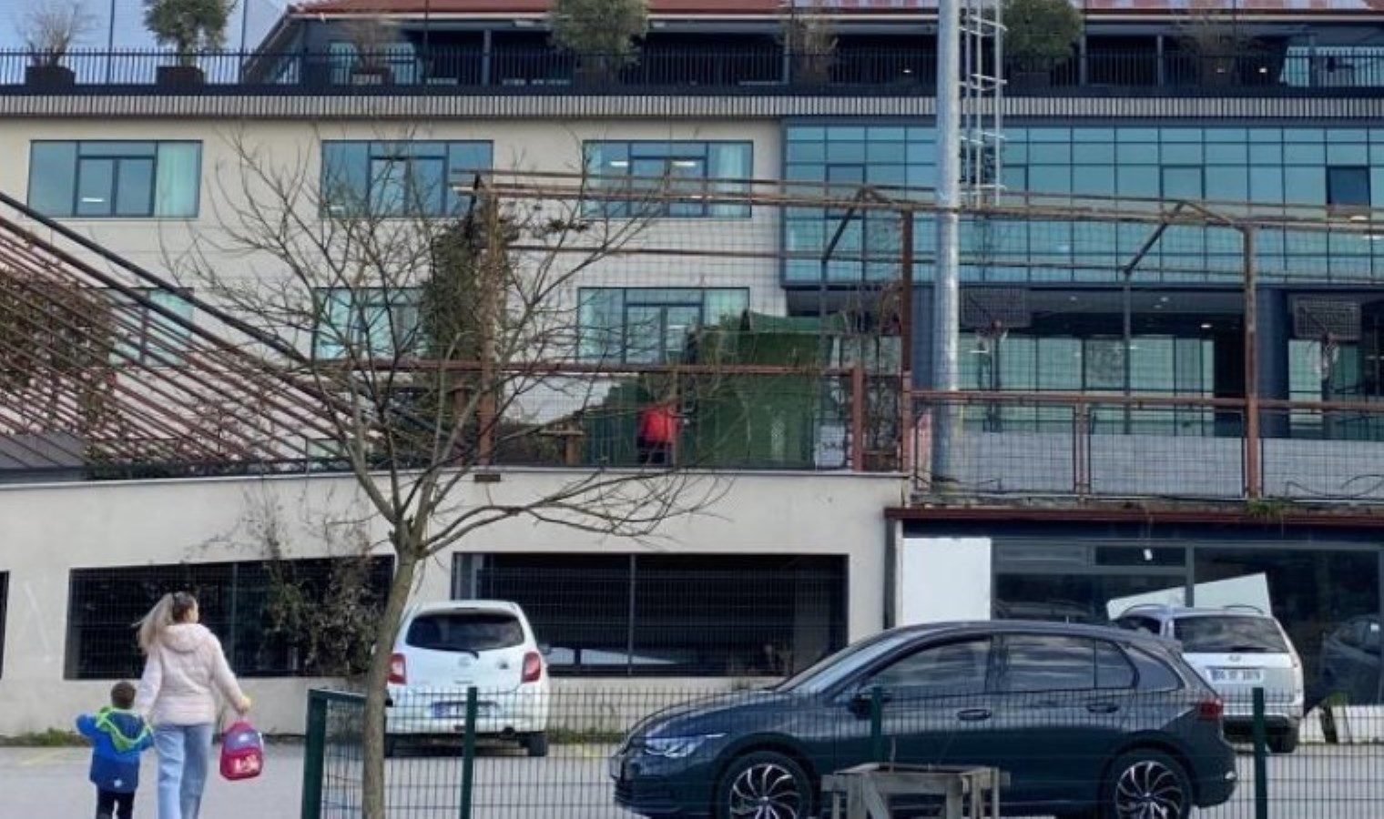 Kolejde ‘cinsel istismar’ iddiası… Şikayetçi olan aile sayısı artıyor: Öğretmen tutuklandı!