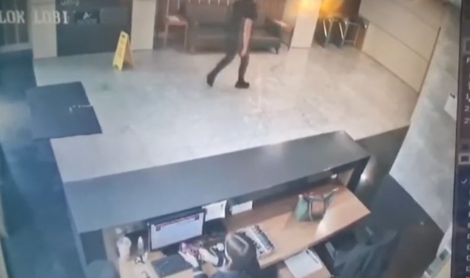 KRT TV binasına saldırı: ‘El bombası’ iddiası