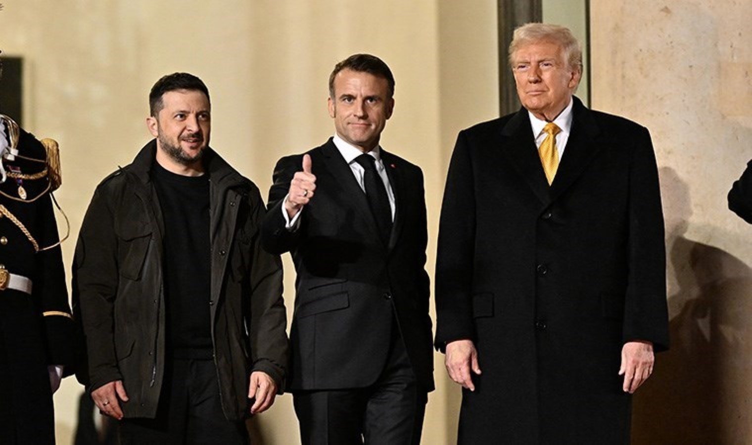 Macron, Zelenski ve Trump, Paris’te görüştü