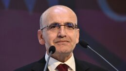 Mehmet Şimşek, Katar’da Türkiye’nin küresel üretim üssü haline geldiğini anlattı