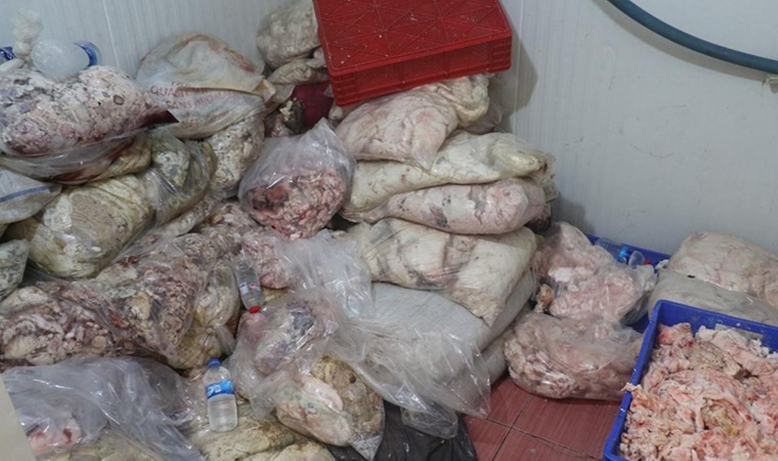 O ilde sağlık skandalı! Hepsi imha edildi: Tam 3 bin 812 kilogram…