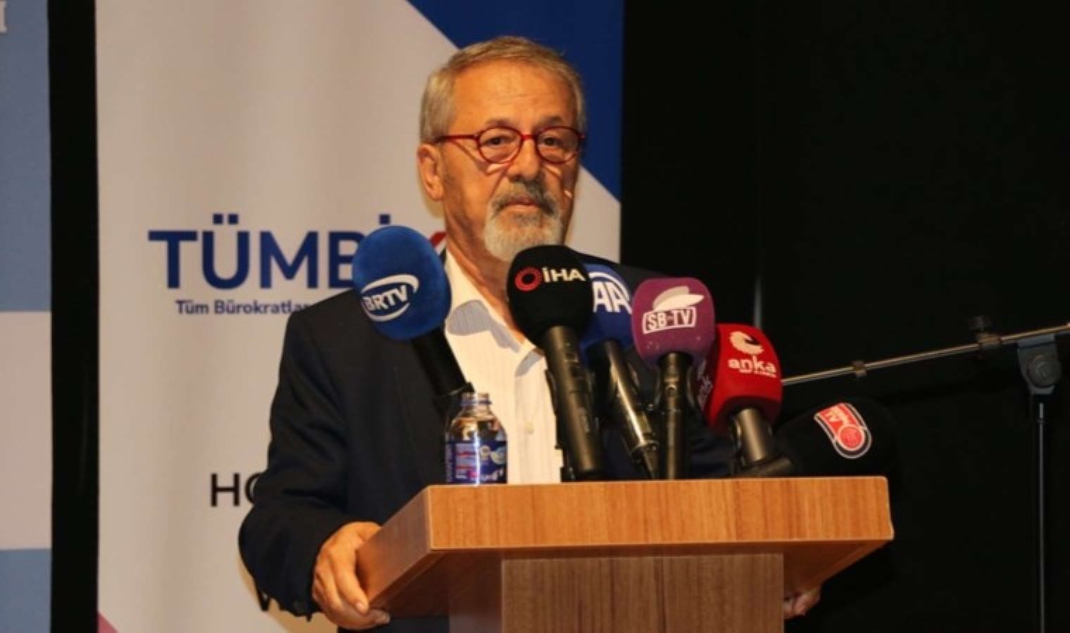 Prof. Dr. Naci Görür’den Ege Denizi’ndeki 4.5 büyüklüğündeki deprem sonrası açıklama: ‘Deprem potansiyeli büyük…’