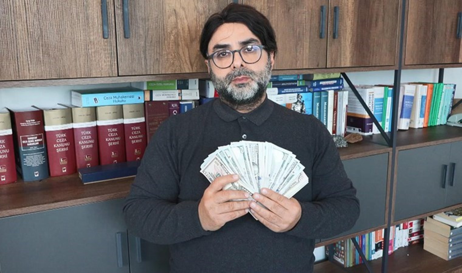 ‘Sahte dolar’ mağduru tekstilci konuştu: ‘4 kez makineden geçirdim, dördünde de geçti…’