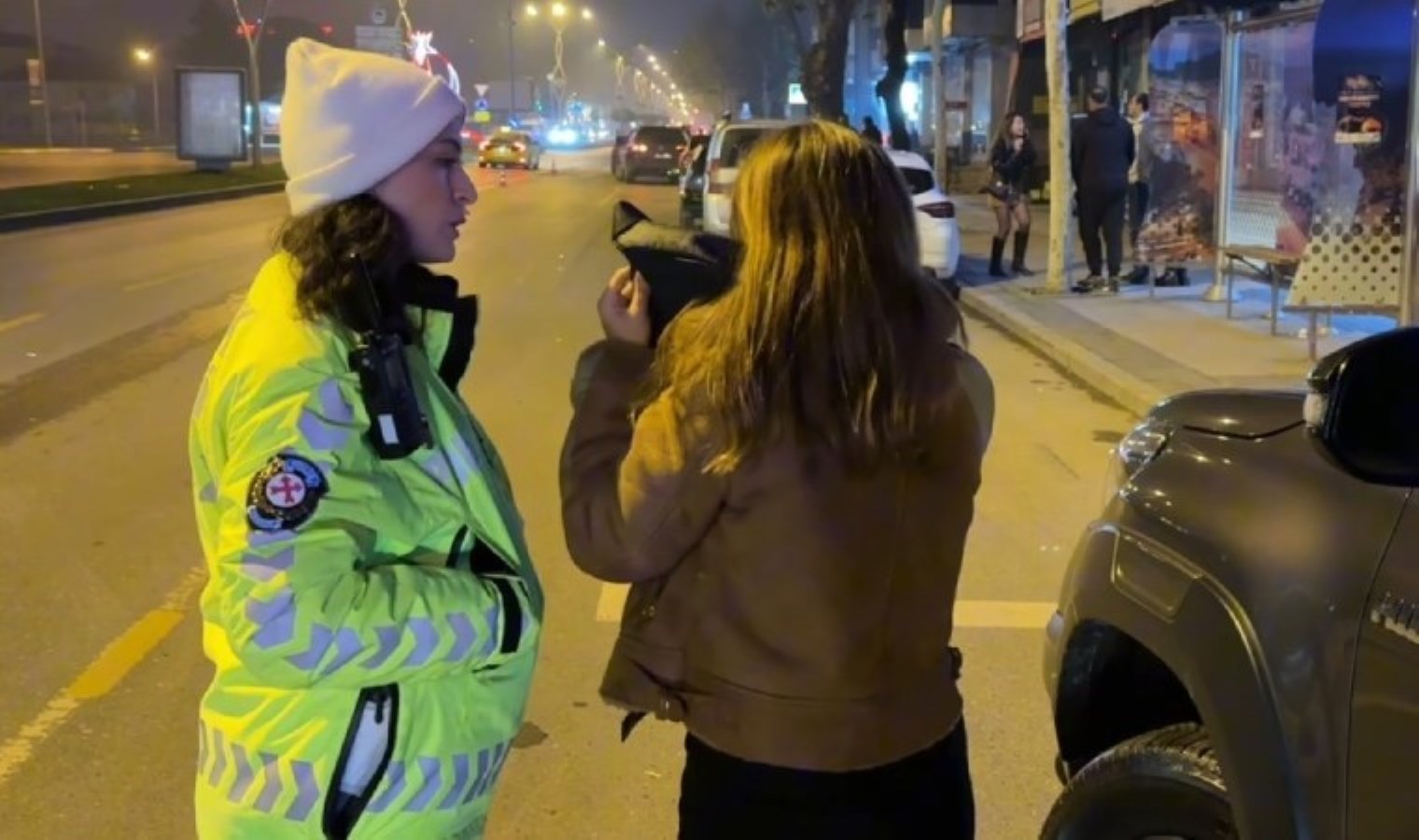 Sakarya’da pes dedirten olay… Polisi görünce araç ve içindeki kadını terk etti: ‘Sürücüyü tanımıyorum, öylesine bindim’