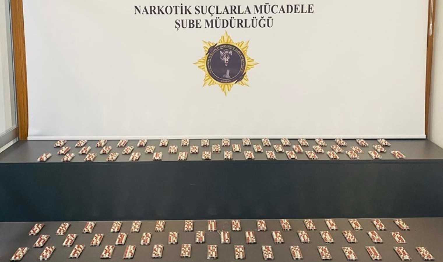 Sentetik ecza operasyonu… Samsun’da 2 gözaltı: 2 bin 4 hap ele geçirildi