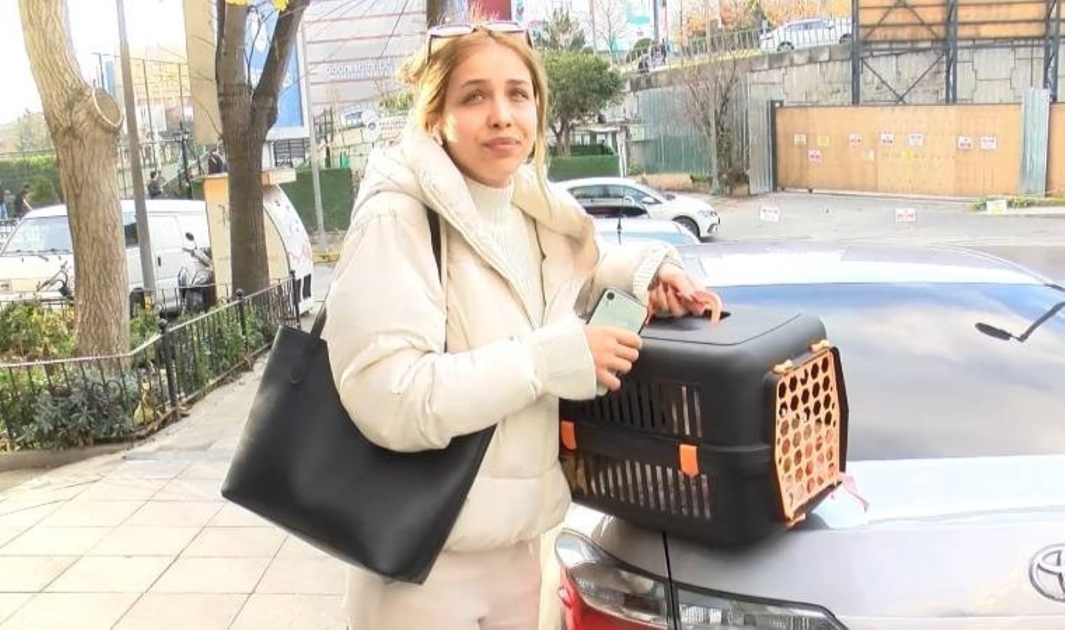 Şişli’de korkutan yangın! Evcil hayvanlarını kurtardılar