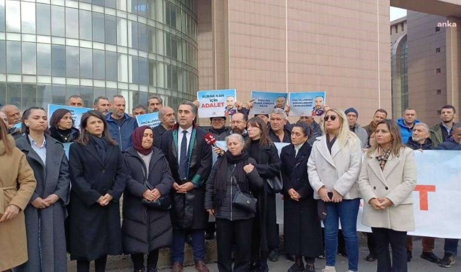 Sokak çetelerinin çatışmasında hayatını kaybeden Burak Kan davası… “Gerçek suçluların cezalandırılması gerekiyor”