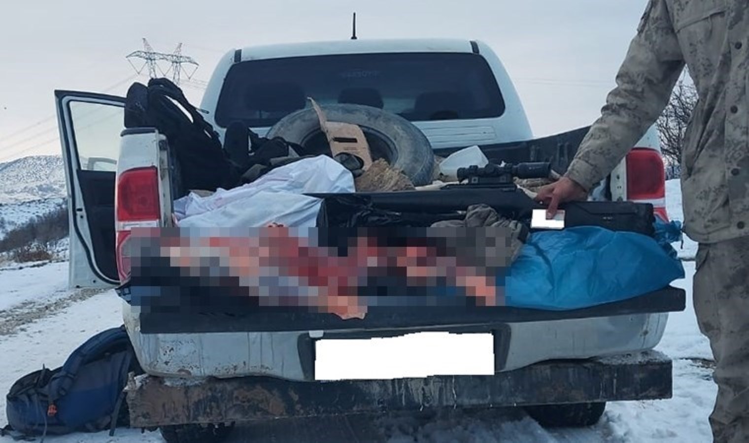 Susturuculu silahla ‘dağ keçisi’ avı: 4 kişiye ceza yağdı