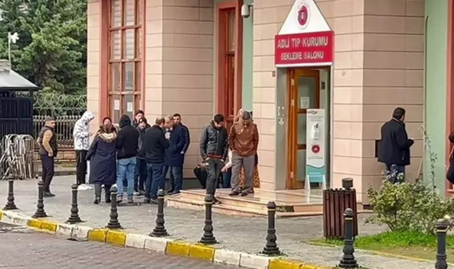 Taksim’de belediye otobüsünün çarptığı çocuk hayatını kaybetti