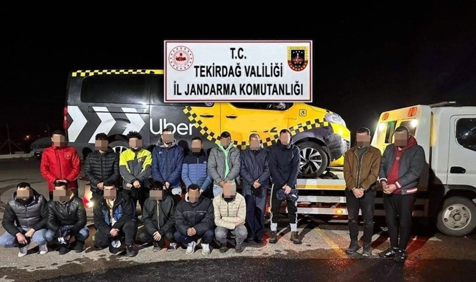 Tekirdağ’da 14 kaçak göçmen ile 2 organizatör yakalandı