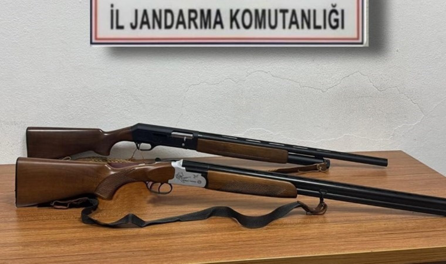 Tekirdağ’da jandarma operasyonu: Ruhsatsız tabanca ve av tüfeği ele geçirildi