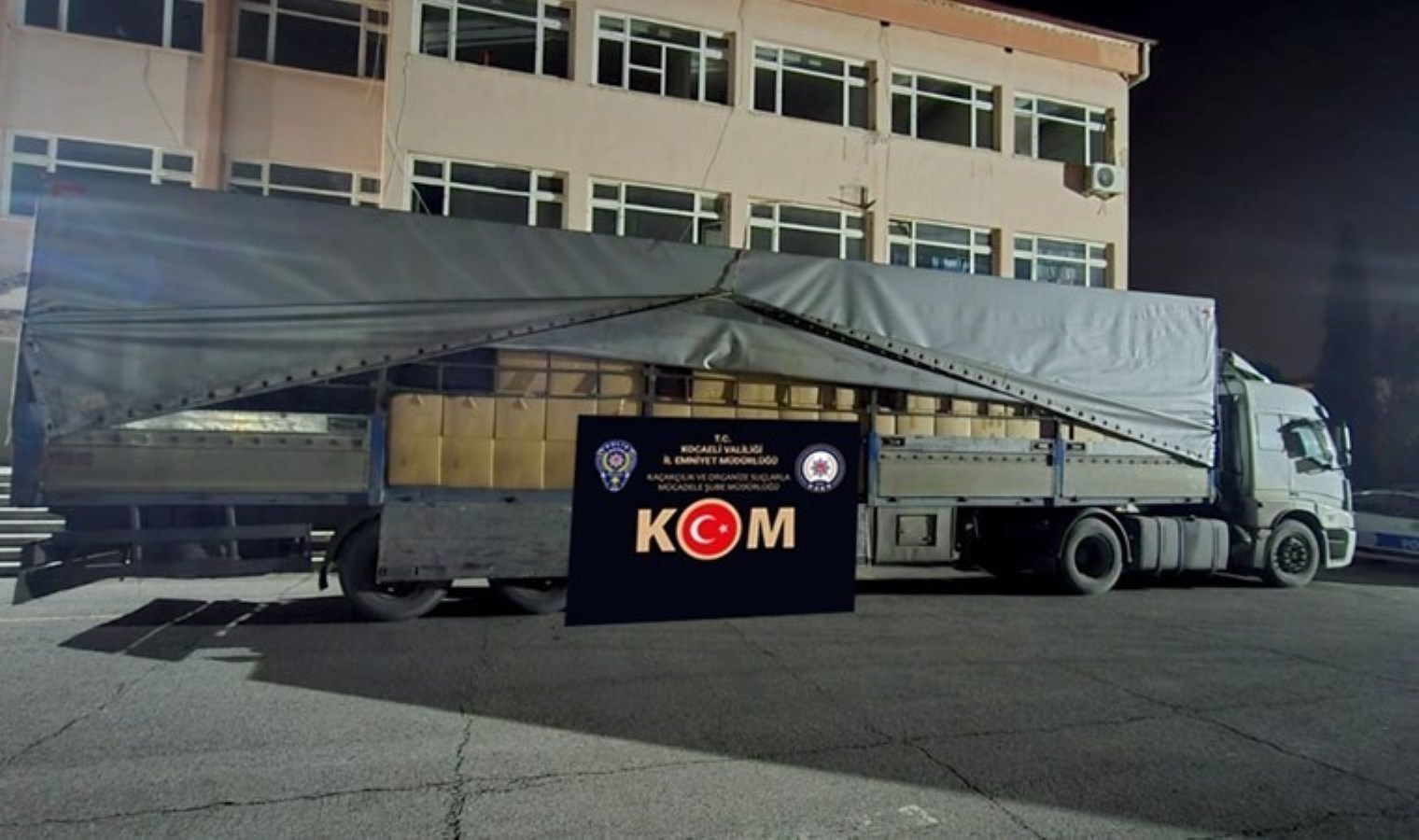 TIR’da 5 ton gümrük kaçağı tütün ele geçirildi