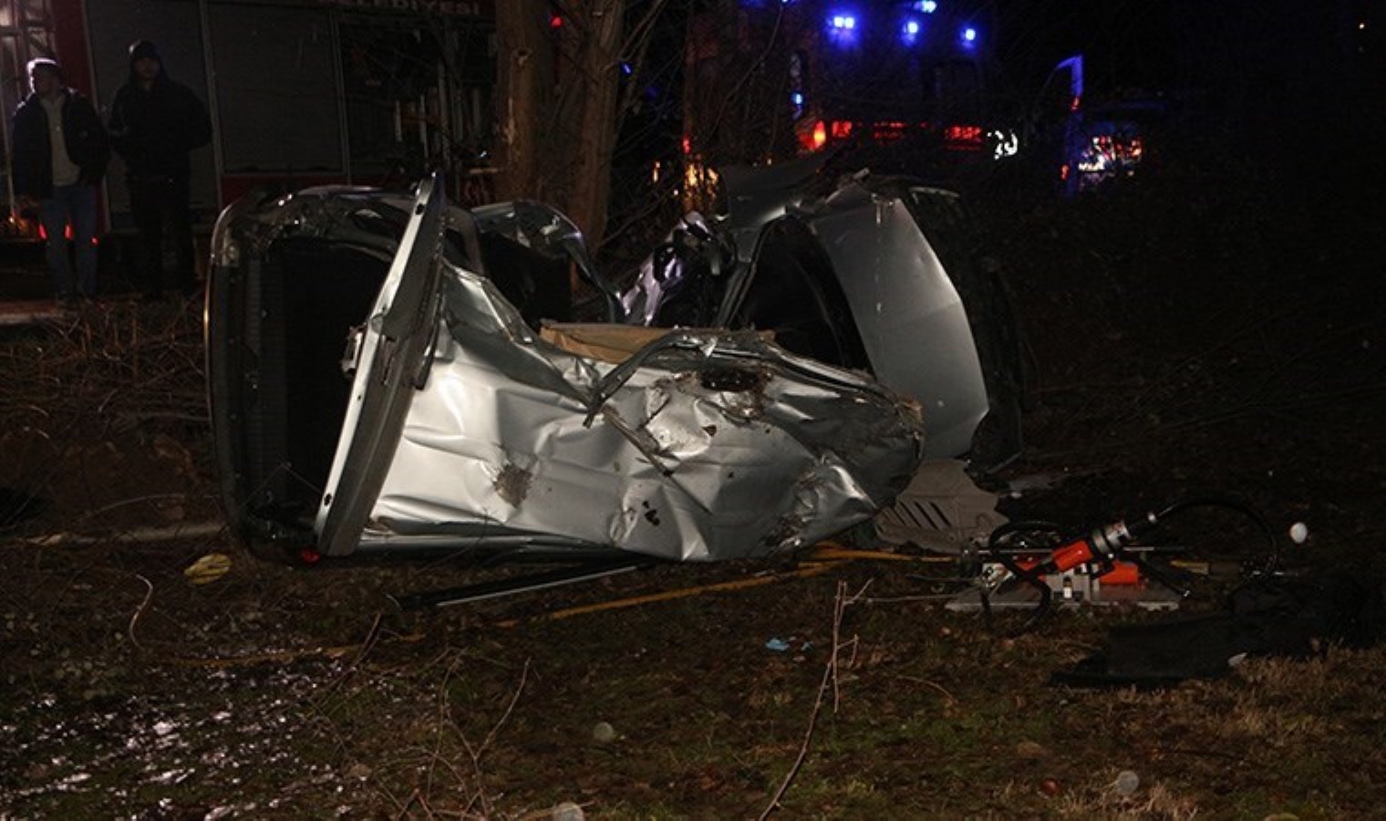 Tokat’ta korkunç kaza… Hafif ticari araç araziye devrildi: 3 kişi can verdi!