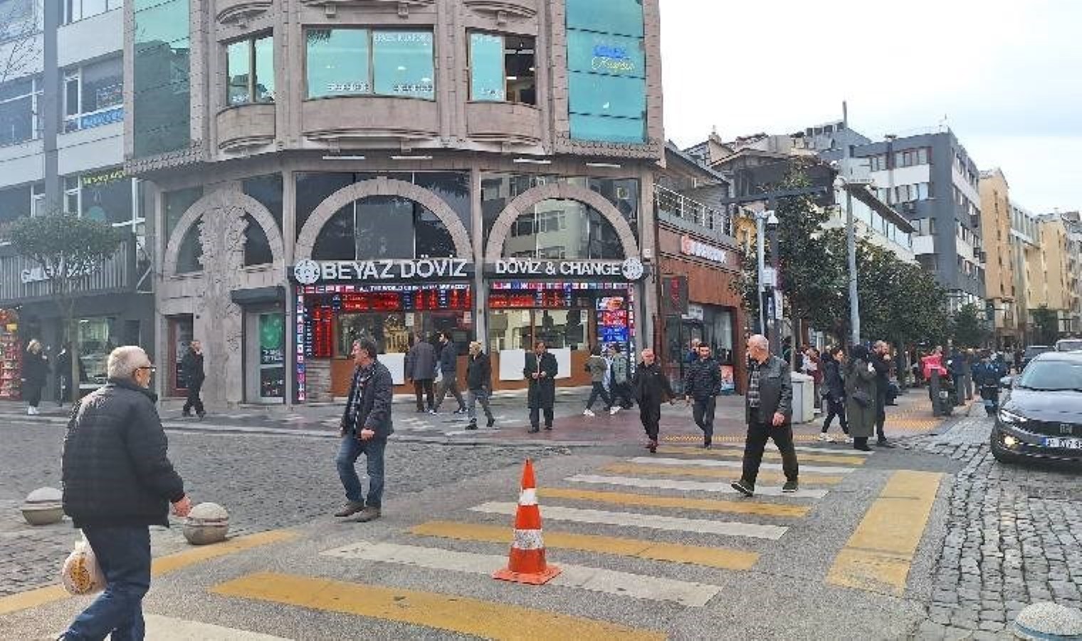 Trabzon’da döviz bürosu soygunu… Soruşturmada yeni gelişme!