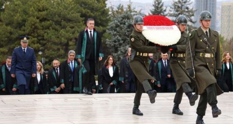 Türkiye Barolar Birliği’nin yeni yönetimi Anıtkabir’i ziyaret etti