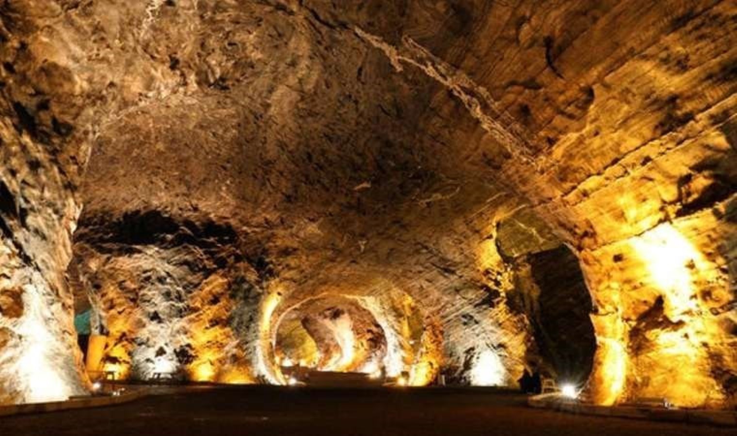 Türkiye ve 3 ülkenin, karla mücadele ile sofralık tuzu Iğdır’dan