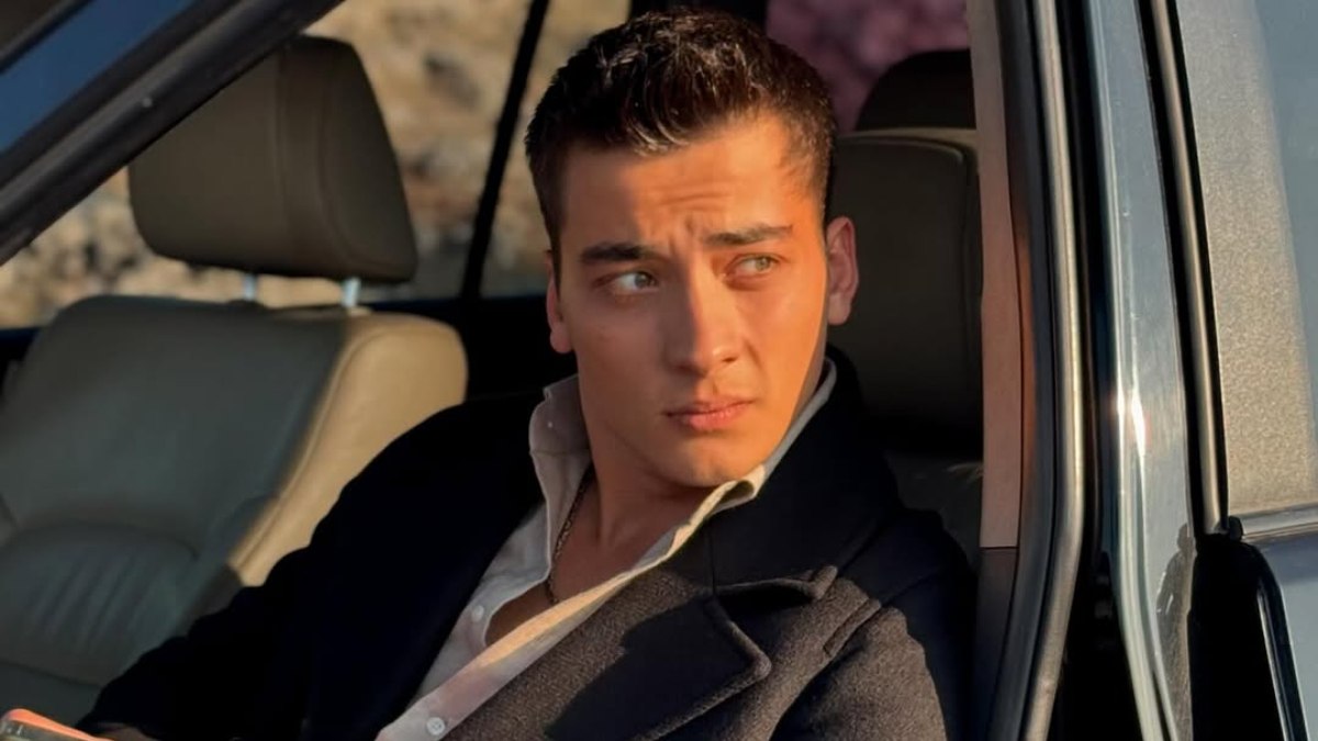 Uzak Şehir’in Kaya Albora’sı paylaştı; Instagram yıkıldı! Kaslı pozlarına yorum yağdı…