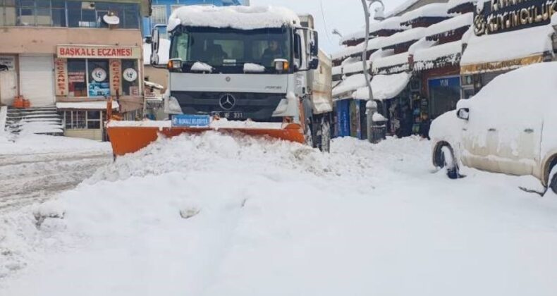 Van, Hakkari, Muş ve Bitlis’te kar esareti… 799 yerleşim yerine ulaşılamıyor!