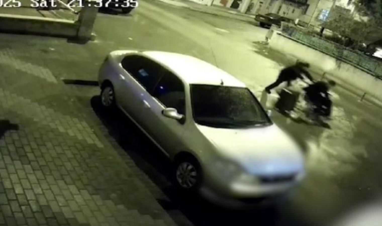 Yer Kayseri… Engelli rolü yapıp tekerlekli sandalye çaldılar!