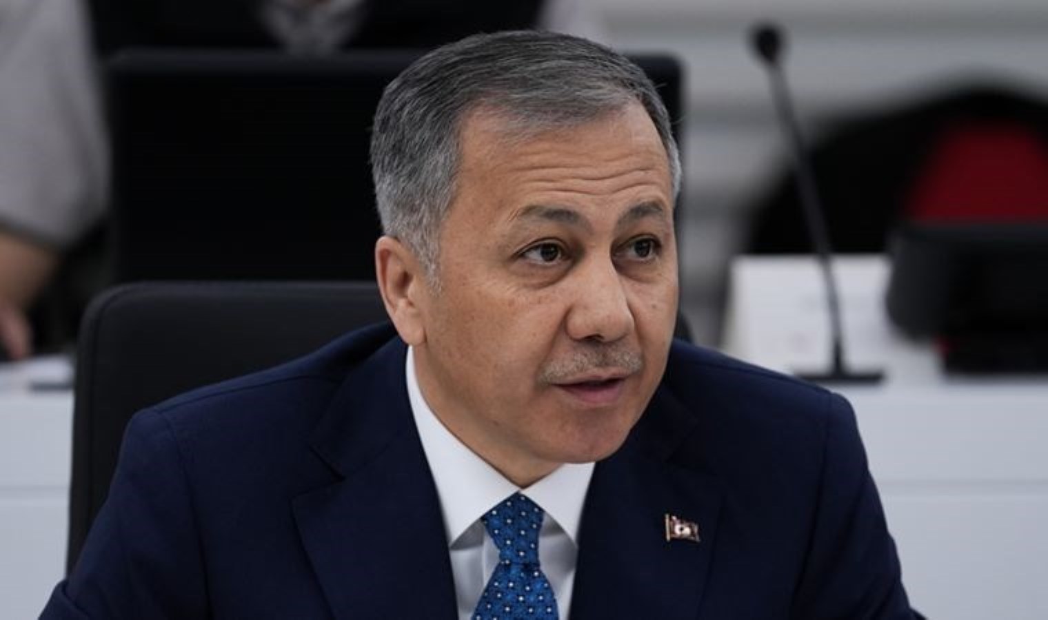 Yerlikaya’dan ‘Kalkan-36’ açıklaması: 52 göçmen kaçakçısı ve 656 düzensiz göçmen yakalandı