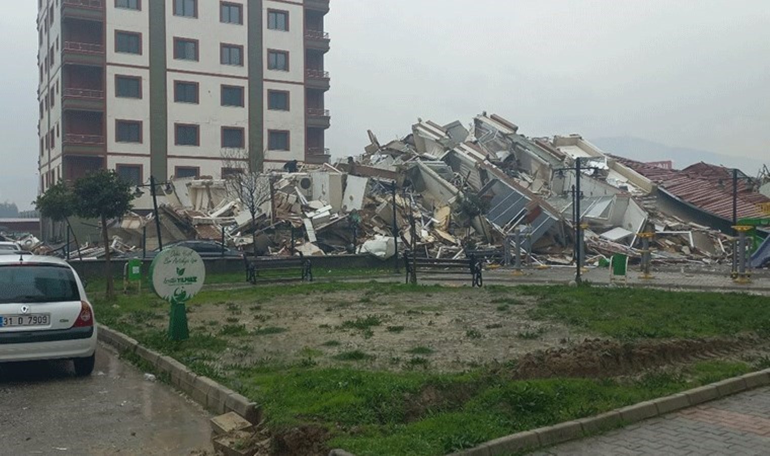 Zekiye Kırat Apartmanı davası… Depremde 36 kişiye mezar olmuştu: Müteahhit 7 gün sonra tahliye oldu!