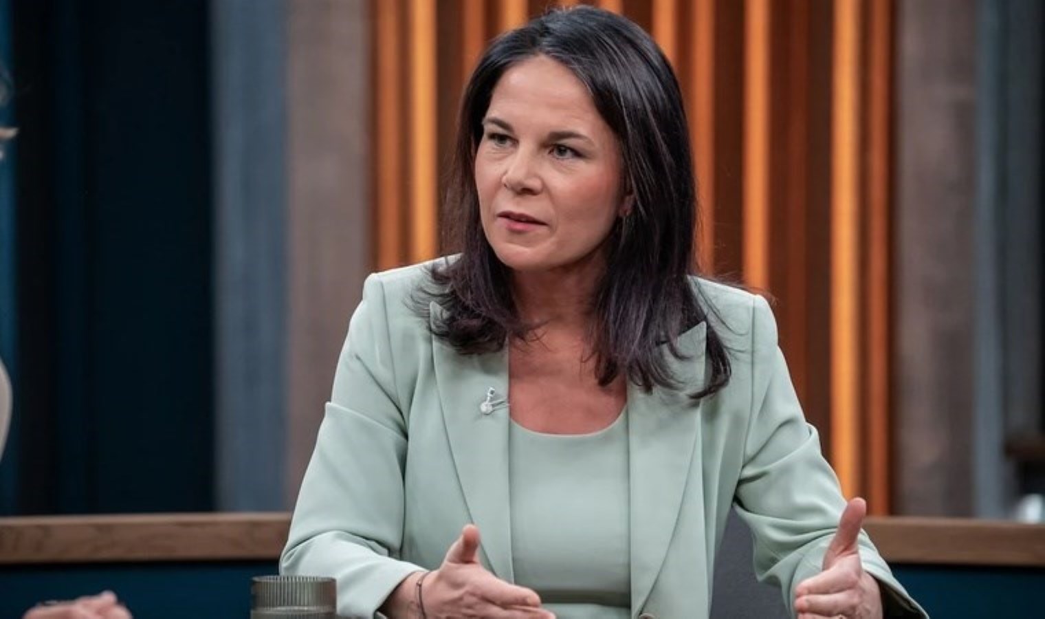 Almanya’dan Trump açıklaması: Kendi ayaklarımızın üzerinde durmalıyız