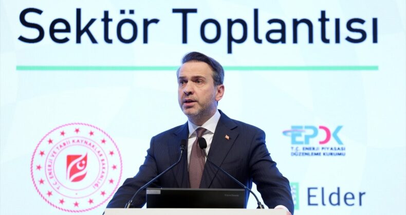 Alparslan Bayraktar: 2025’te elektrik dağıtımda ‘cesur’ kararlar alınacak