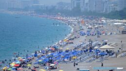 Antalya’nın 2025 beklentisi: 20 milyon turist