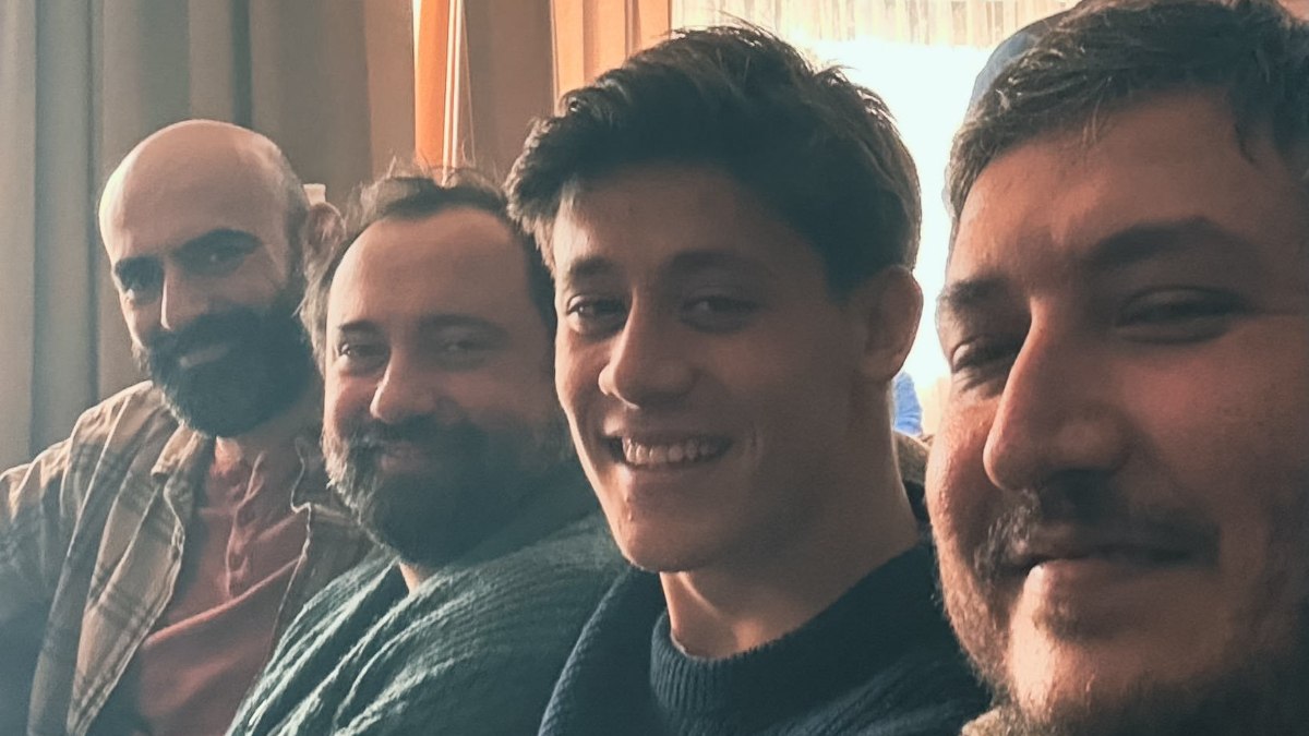 Arda Güler, dizi setinden çıktı! “Bi sahne gelir mi”