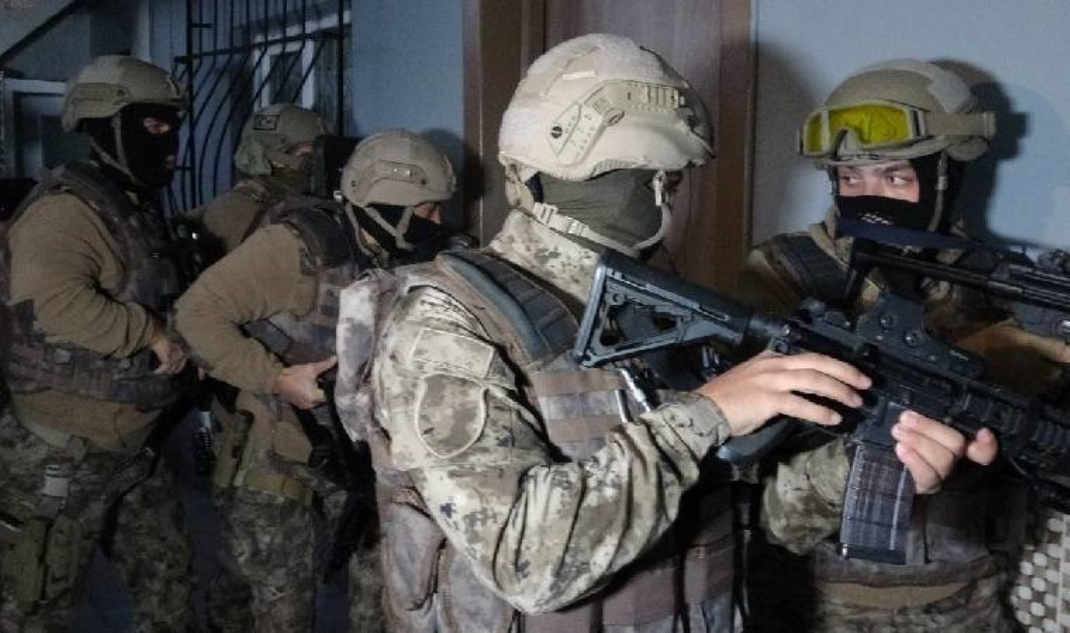 Balıkesir’de senet çetesine eş zamanlı operasyon: Gözaltılar var!