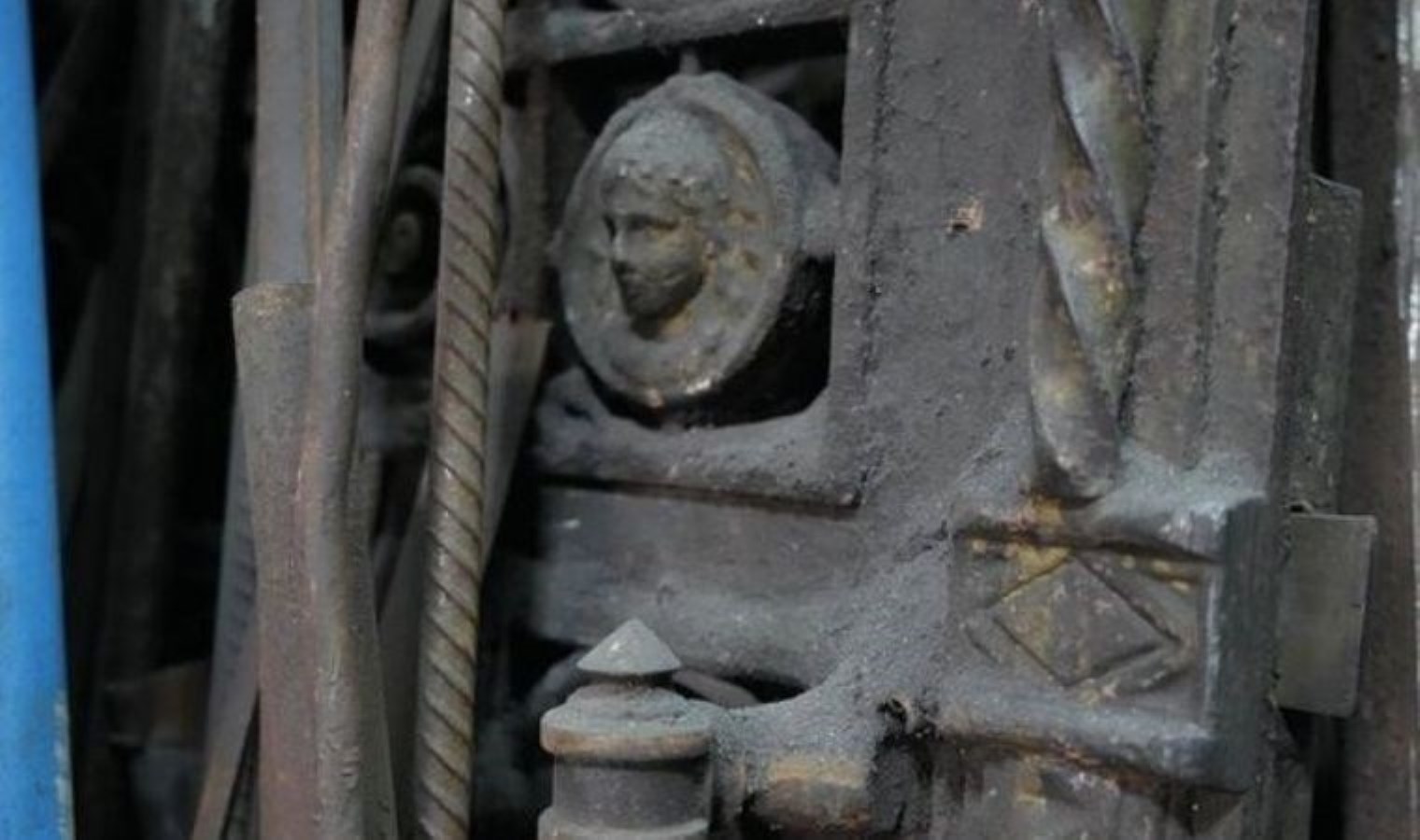 Bu kapının eşi benzeri yok: 158 yıllık tarihi kapıyı kimseye satmıyor