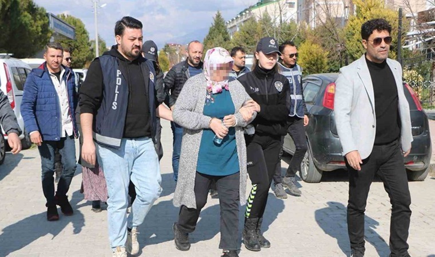 Çuval içinde cesedi bulunmuştu… Denizli’deki kan donduran olayda yeni gelişme: İki kadın komşularını 3 bilezik için öldürmüş
