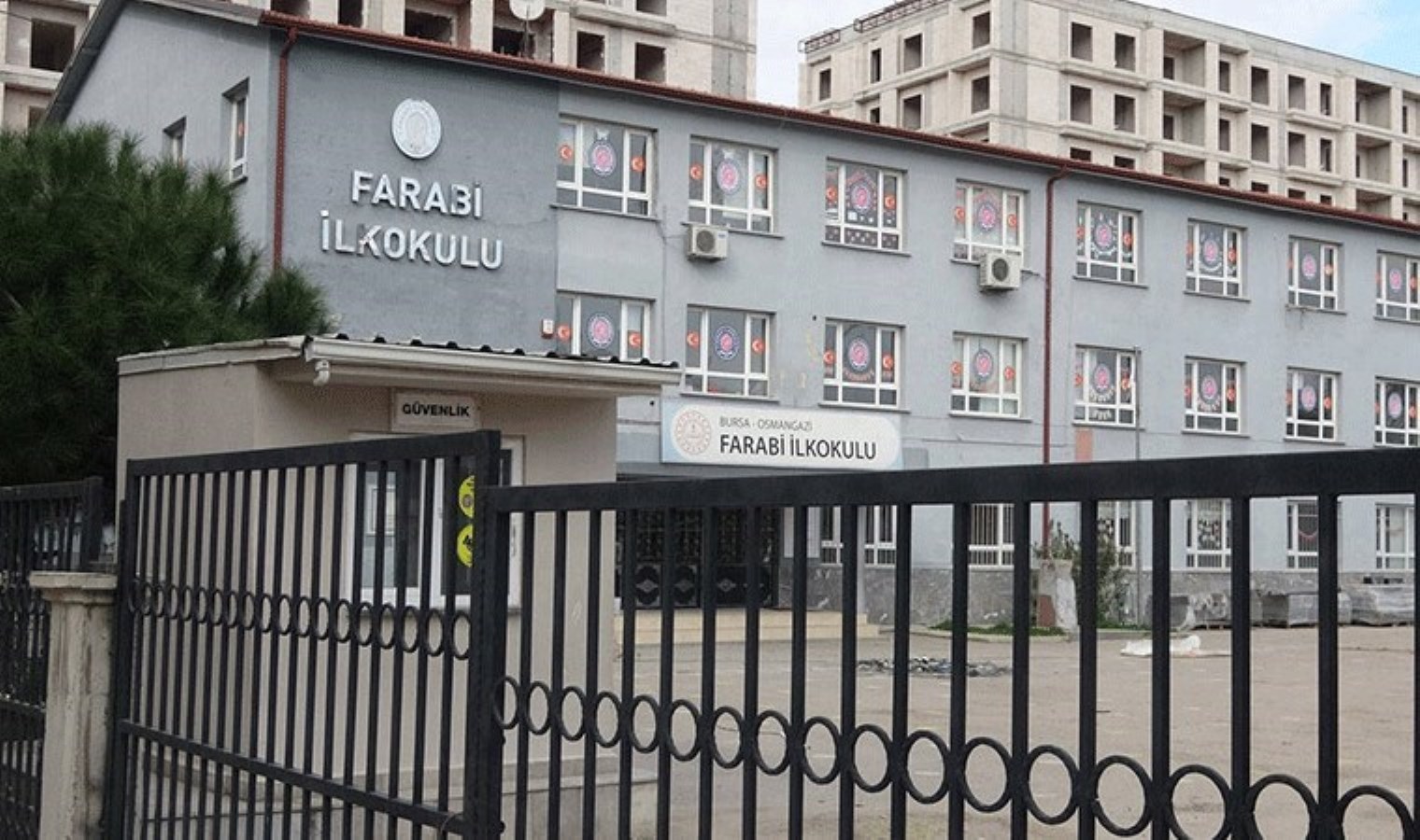 Depreme dayanıksız 7 okul daha boşaltıldı