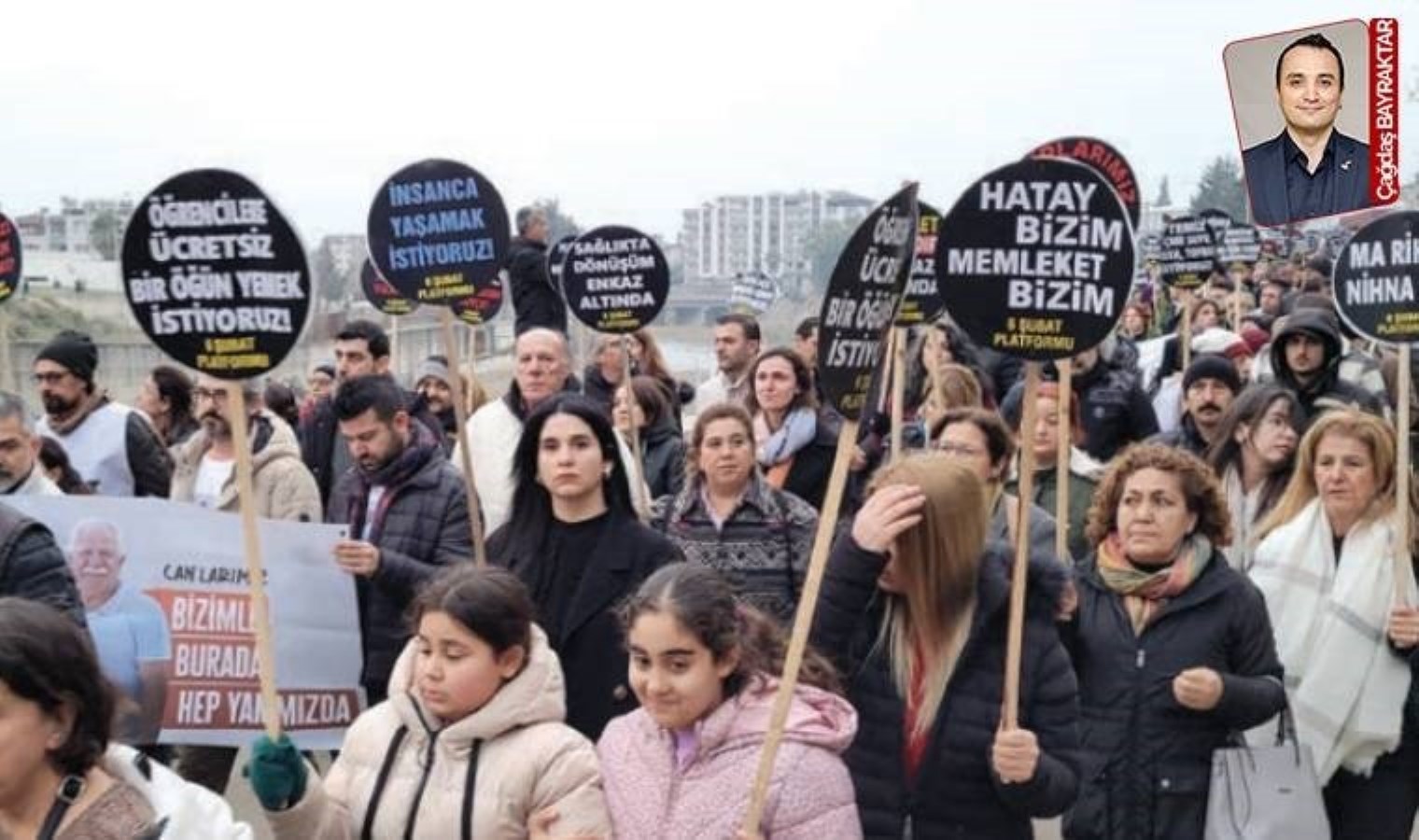 Depremin ikinci yıldönümünde saat 04:17’de zaman durdu, acılar tazelendi: Yaralar hâlâ sarılmadı