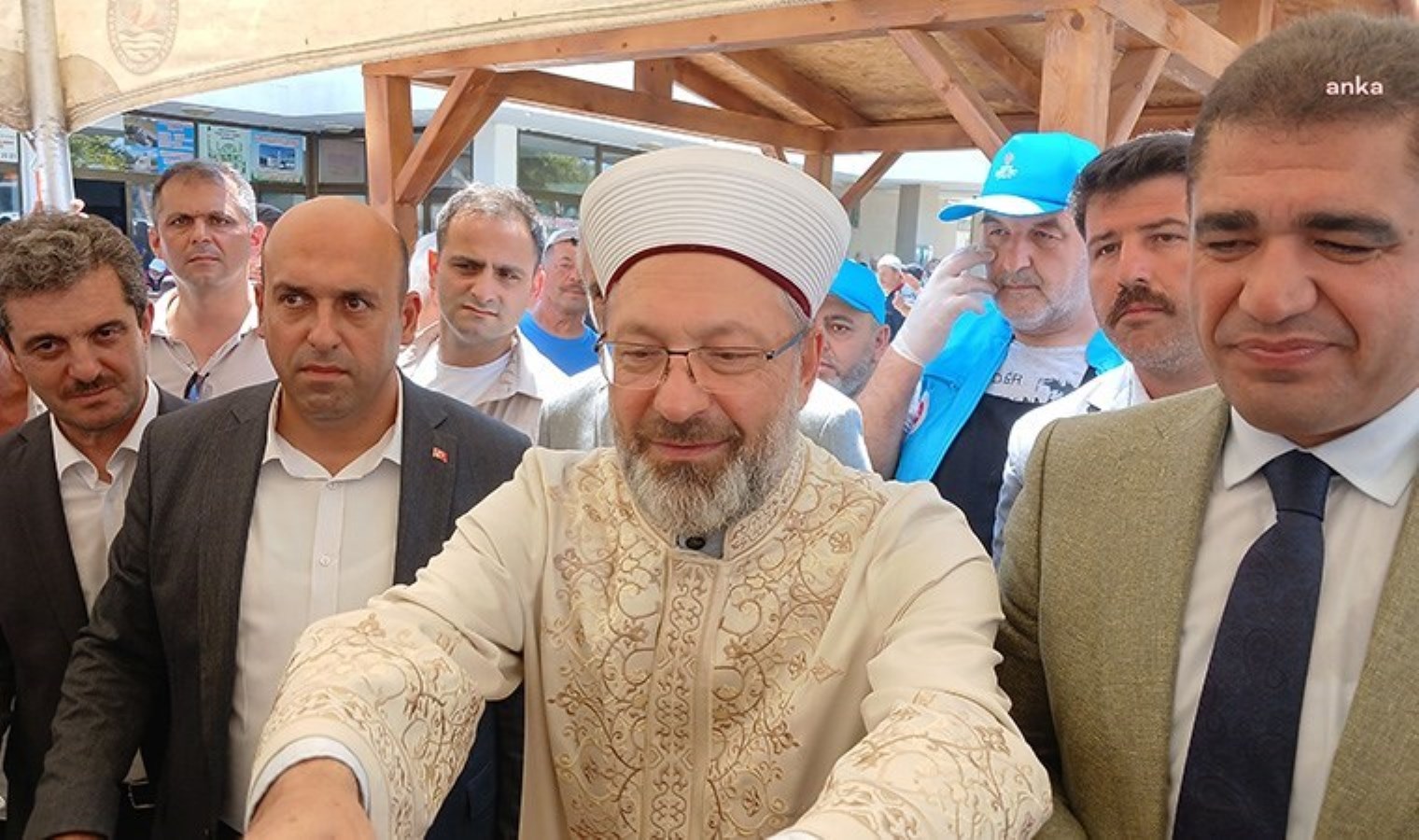 Diyanet İşleri Başkanlığı resmen kabul etti: Emekliyi fitreye muhtaç ettiler!