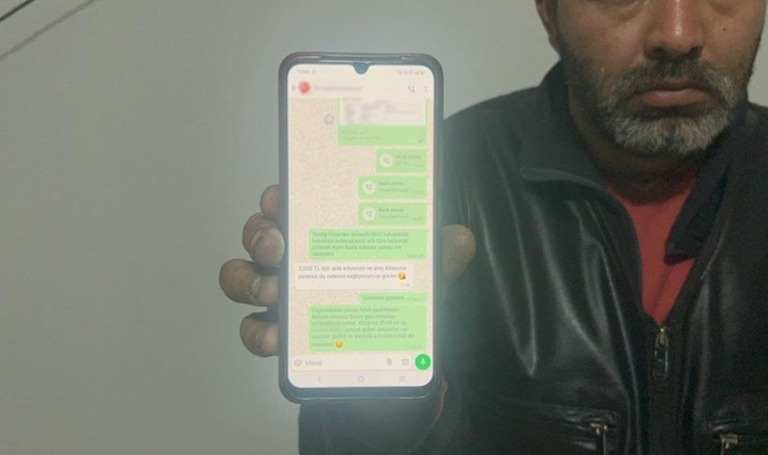 Dolandırıp ‘öpücük’ attılar!