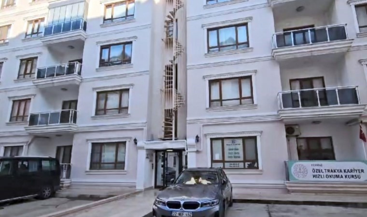 Edirne’de aile hekimi evinde ölü bulundu