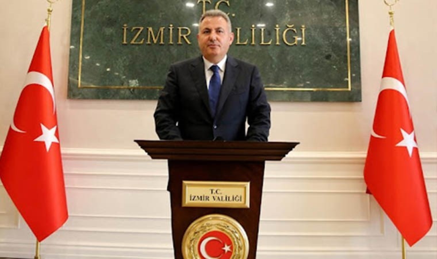 Ege Denizi sallanmaya devam ediyor: İzmir Valisi Süleyman Elban’dan kritik açıklama