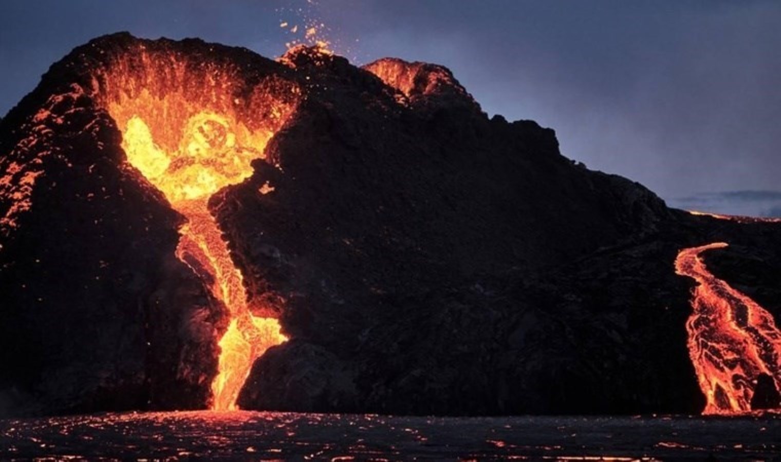 Ege Denizi’nde 400’ü aşkın deprem… Uzmanından ‘yeni volkanik aktivite’ uyarısı: Türkiye’yi etkiler mi?